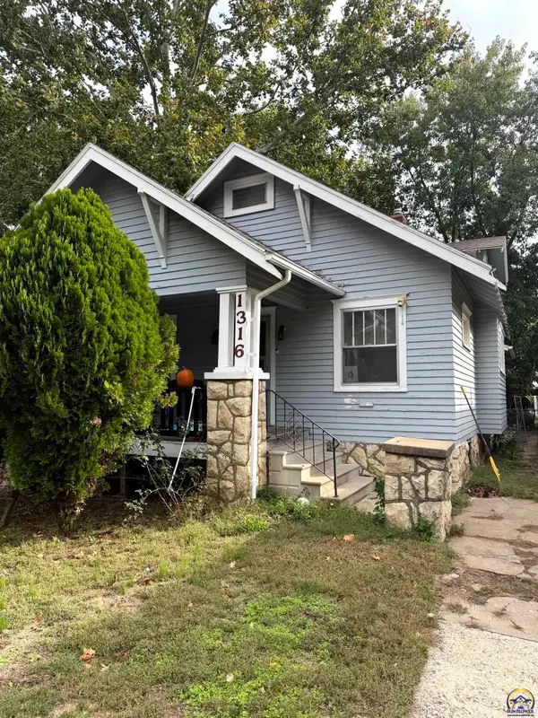 1316 SW Wayne Ave, Topeka, KS 66604