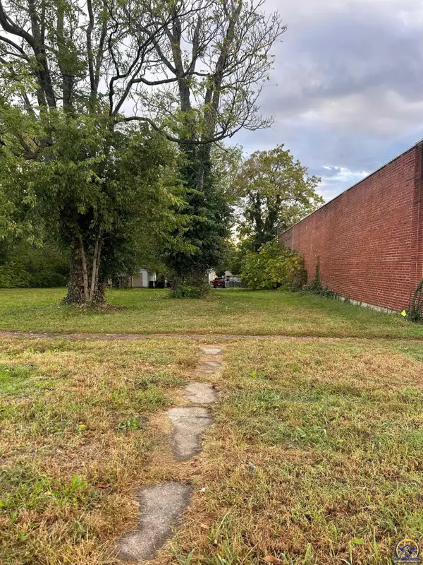 1424 S Kansas Ave, Topeka, KS 66612