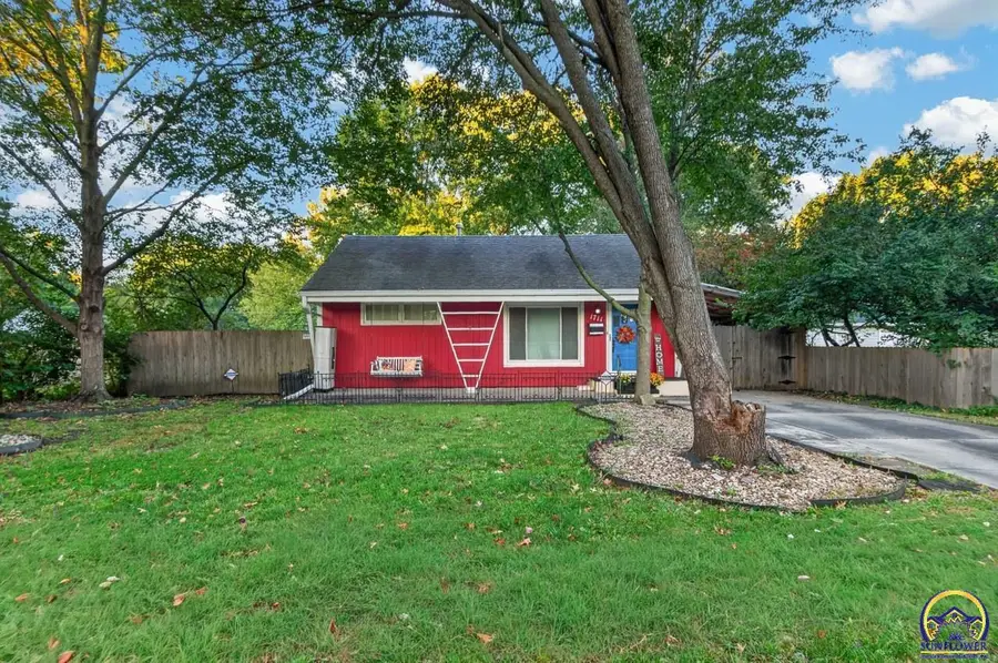 1711 SW Mcalister Ave, Topeka, KS 66604 - #3