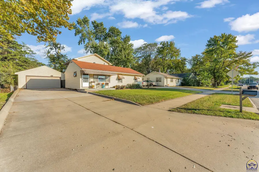 234 SW Macvicar Ave, Topeka, KS 66606 - #3