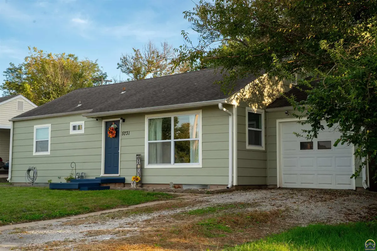 5731 SW Huntoon St, Topeka, KS 66604 - #1