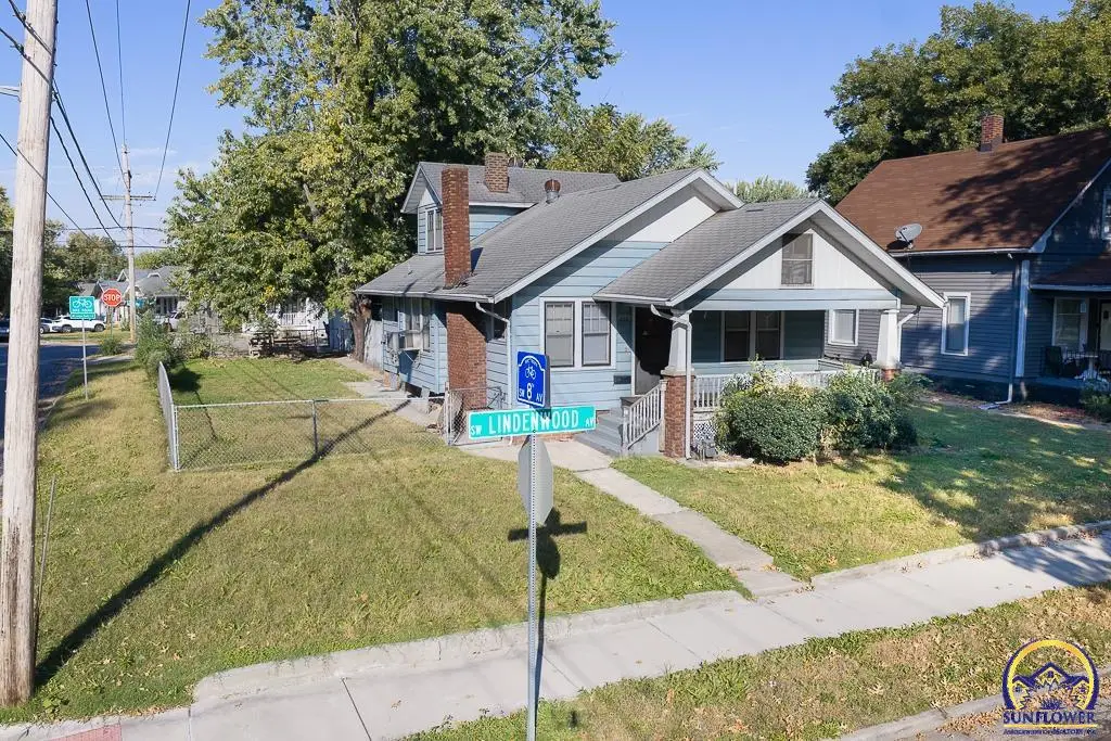 735 SW Lindenwood Ave, Topeka, KS 66606 - #1
