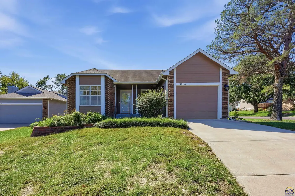 3584 SW Willow Brook Dr, Topeka, KS 66614 - #1