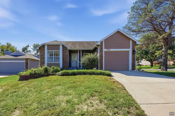3584 SW Willow Brook Dr, Topeka, KS 66614