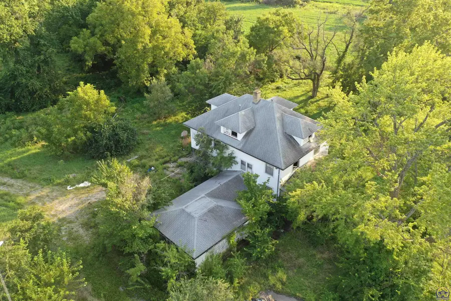 2249 SW 57th St, Topeka, KS 66609 - #2