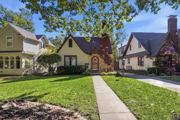 1340 SW Campbell Ave, Topeka, KS 66604