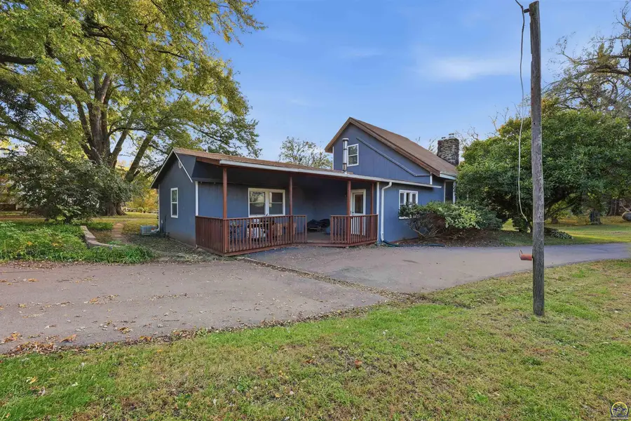 347 SE 93rd St, Wakarusa, KS 66546 - #2
