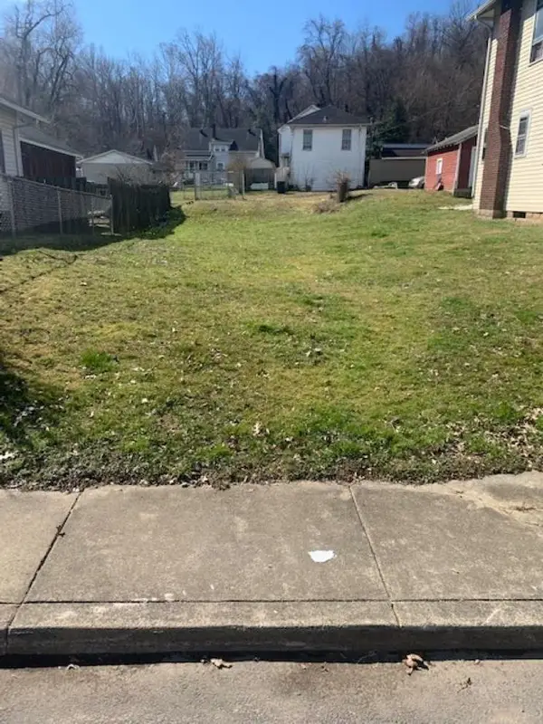 Central Avenue, Lot 51, ashland, KY 41101
