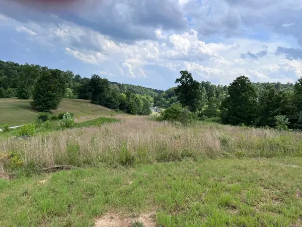 Campbell Lane Empress, grayson, KY 41143