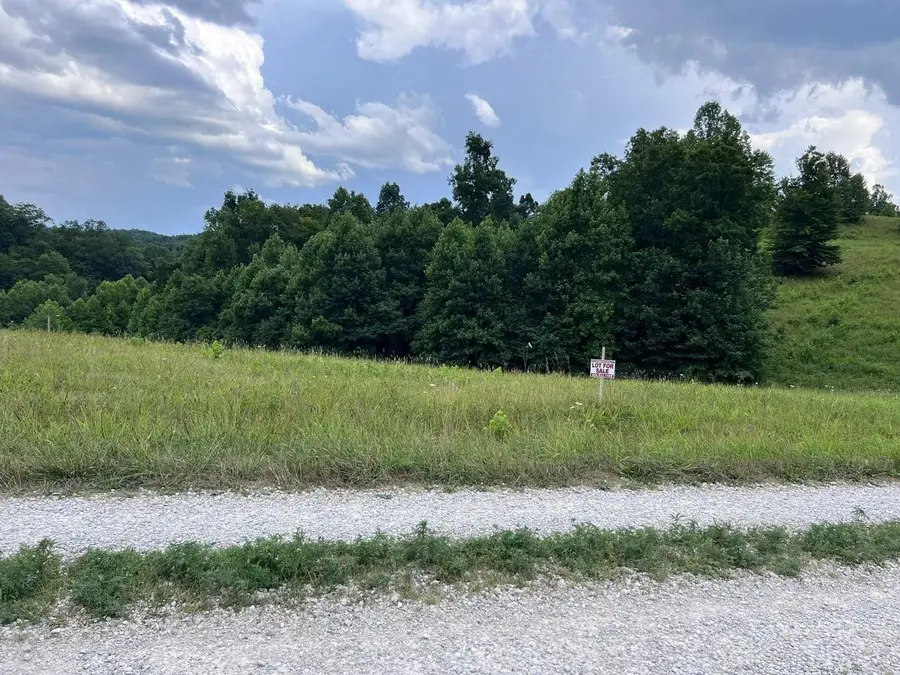 Campbell Lane Empress, Grayson, KY 41143 - Image #2