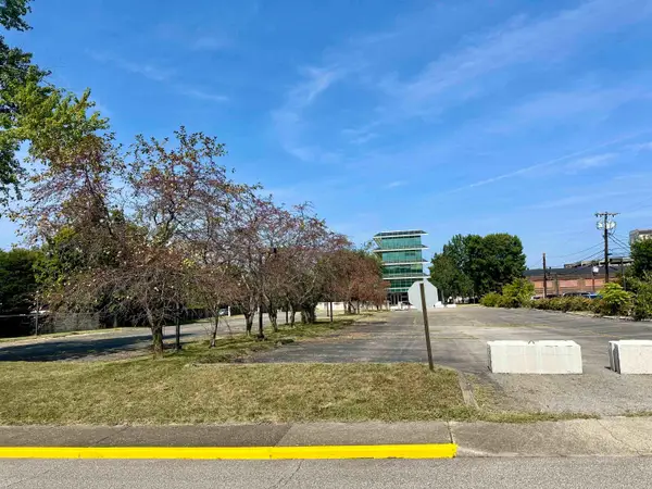 18th Street & Central Avenue, ashland, KY 41101