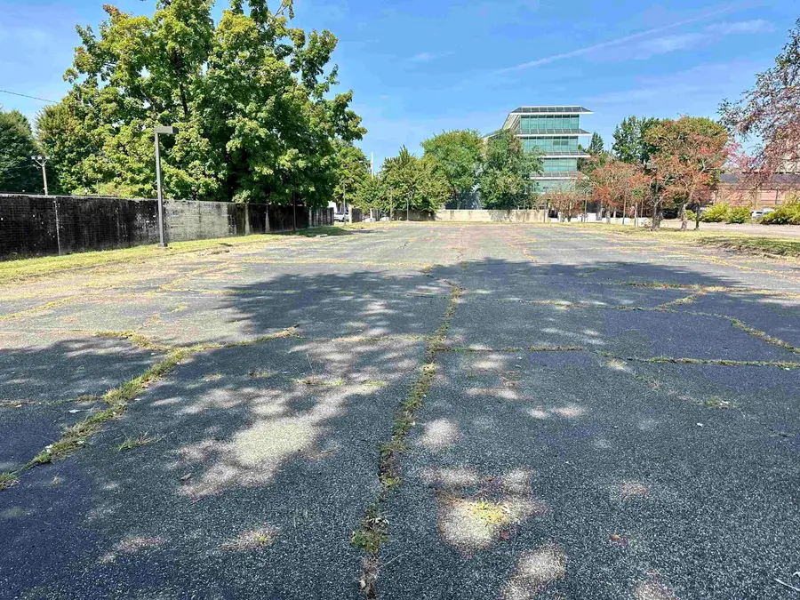 18th Street & Central Avenue, Ashland, KY 41101 - Image #3