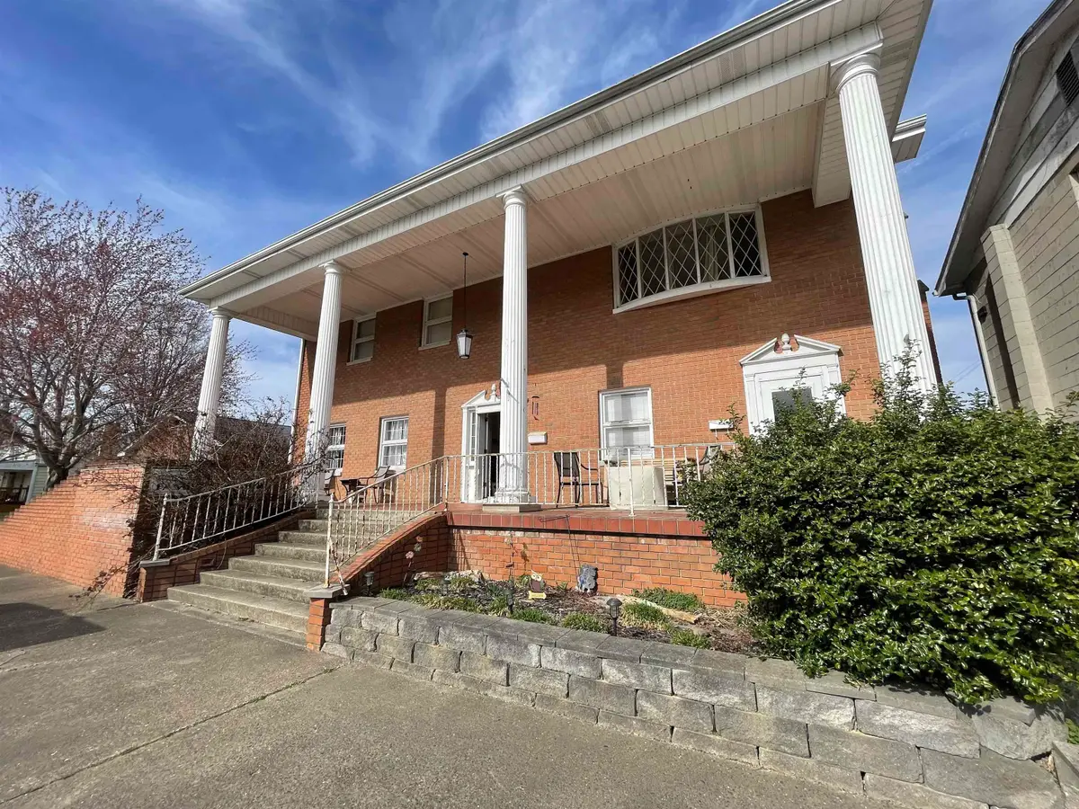 219 Main Street, Greenup, KY 41144 - #1