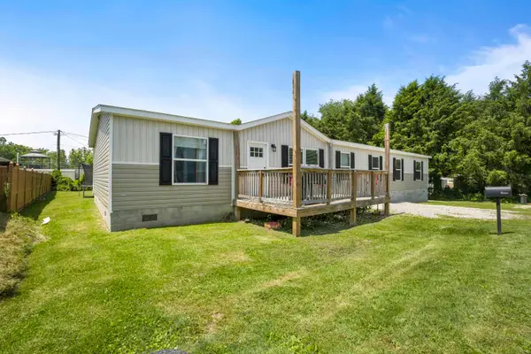 37 Wooten, louisa, KY 41230