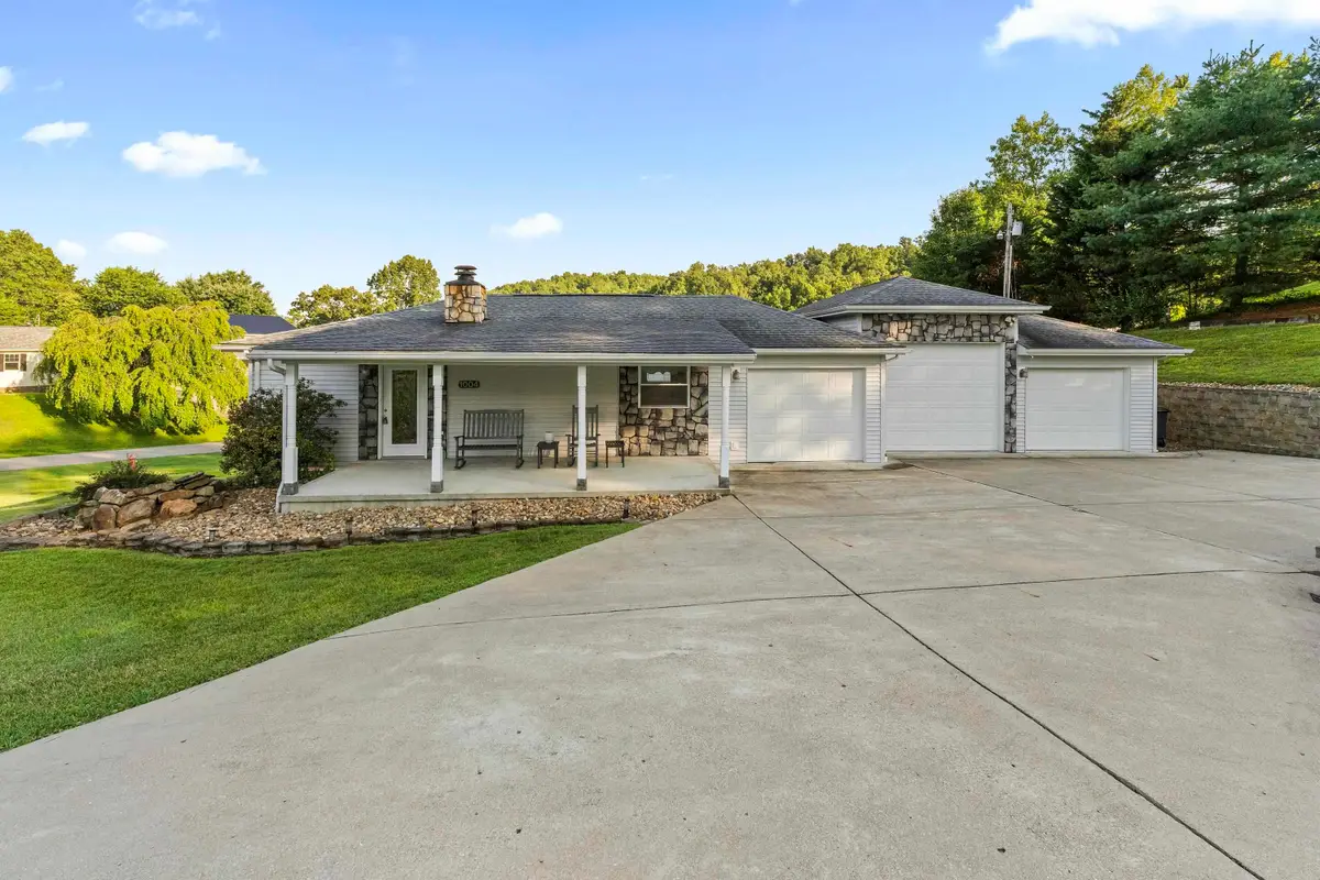 1004 Lynn Court, Russell, KY 41169 - #1