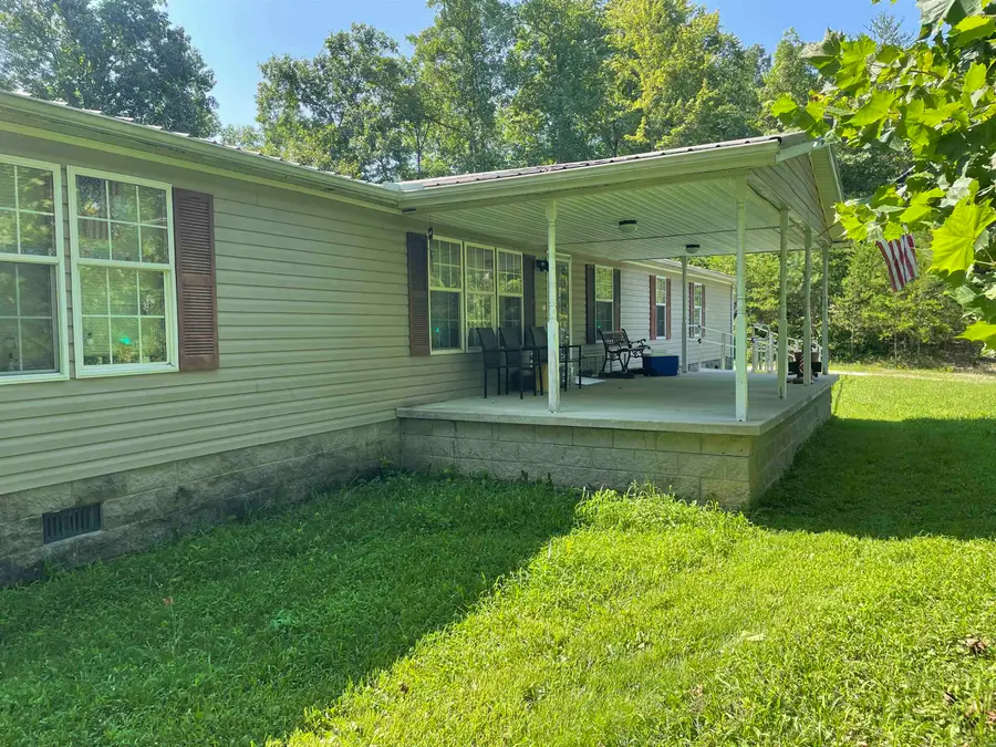 453 Jaybird Lane, Grayson, KY 41143 - Image #2