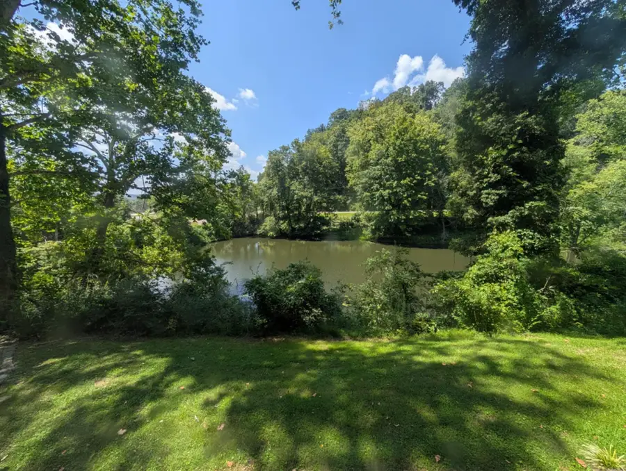 101 Magnolia Lane, Ironton, OH 45638 - #3