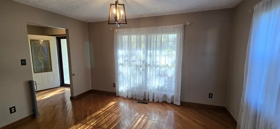 611 Avery Ct, Flatwoods, KY 41139 - Image #3