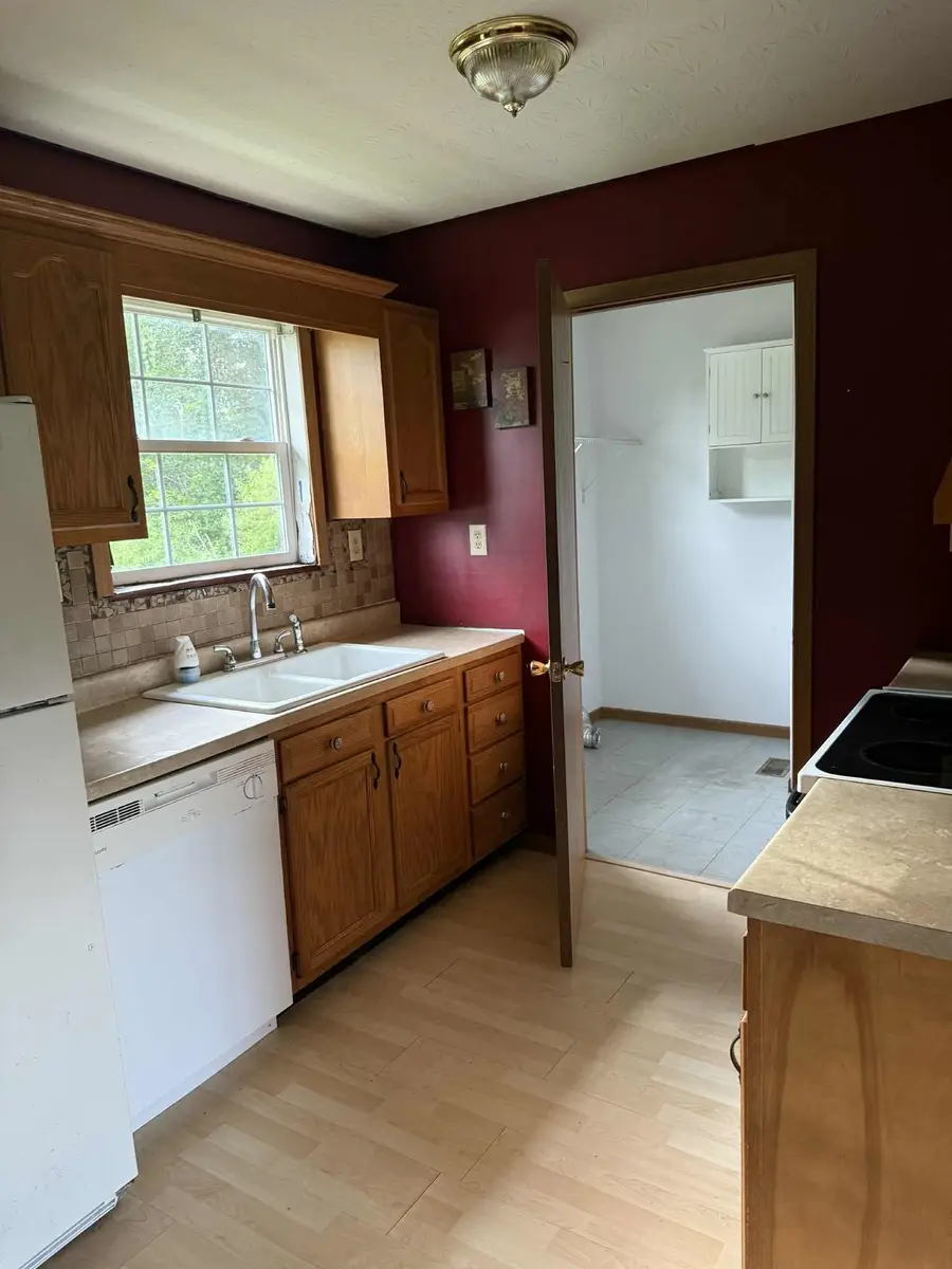 1007 Grant Street, Louisa, KY 41230 - Image #2