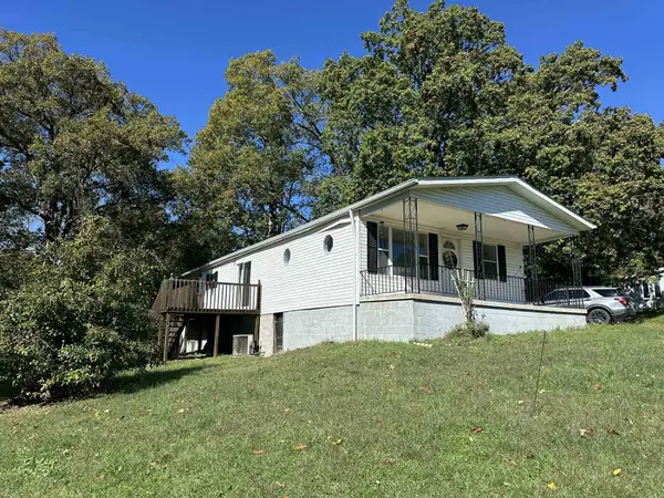 122 W Hicks Court, ashland, KY 41102