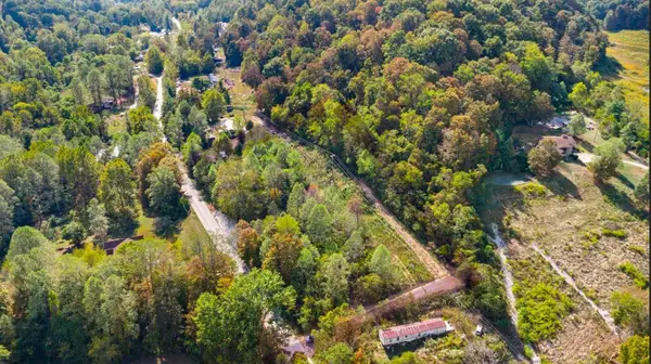 814 State Route 827, greenup, KY 41144