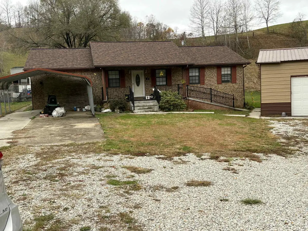 28 Campbell Cemetery Road, Argillite, KY 41121 - Image #1