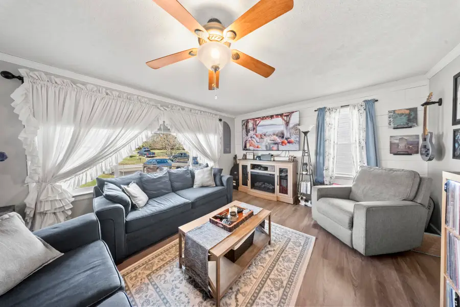 2106 Washington Street, Flatwoods, KY 41139 - Image #2