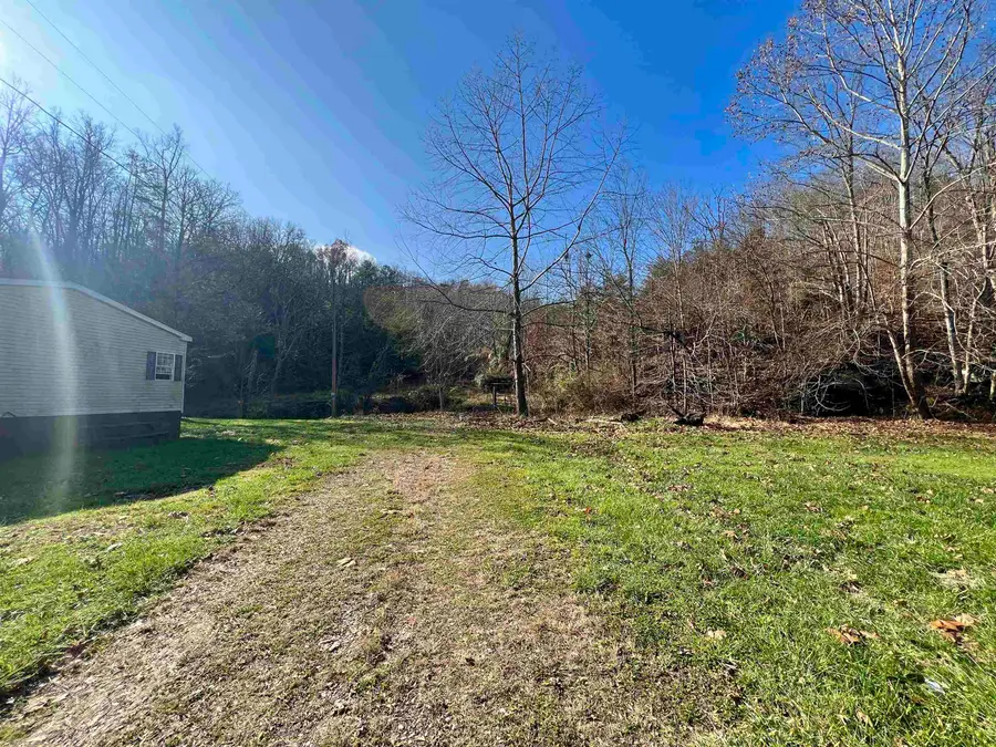 16801 Trace Road, Rush, KY 41168 - Image #2