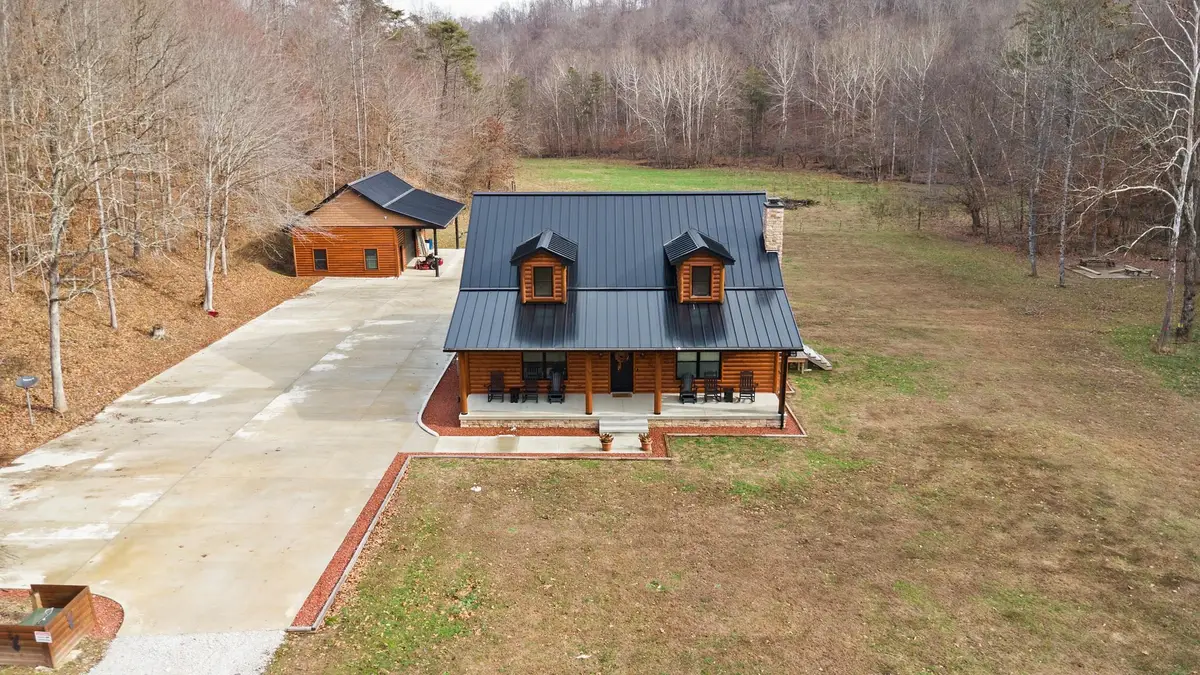 325 Sinking Rd., Argillite, KY 41121 - Image #1
