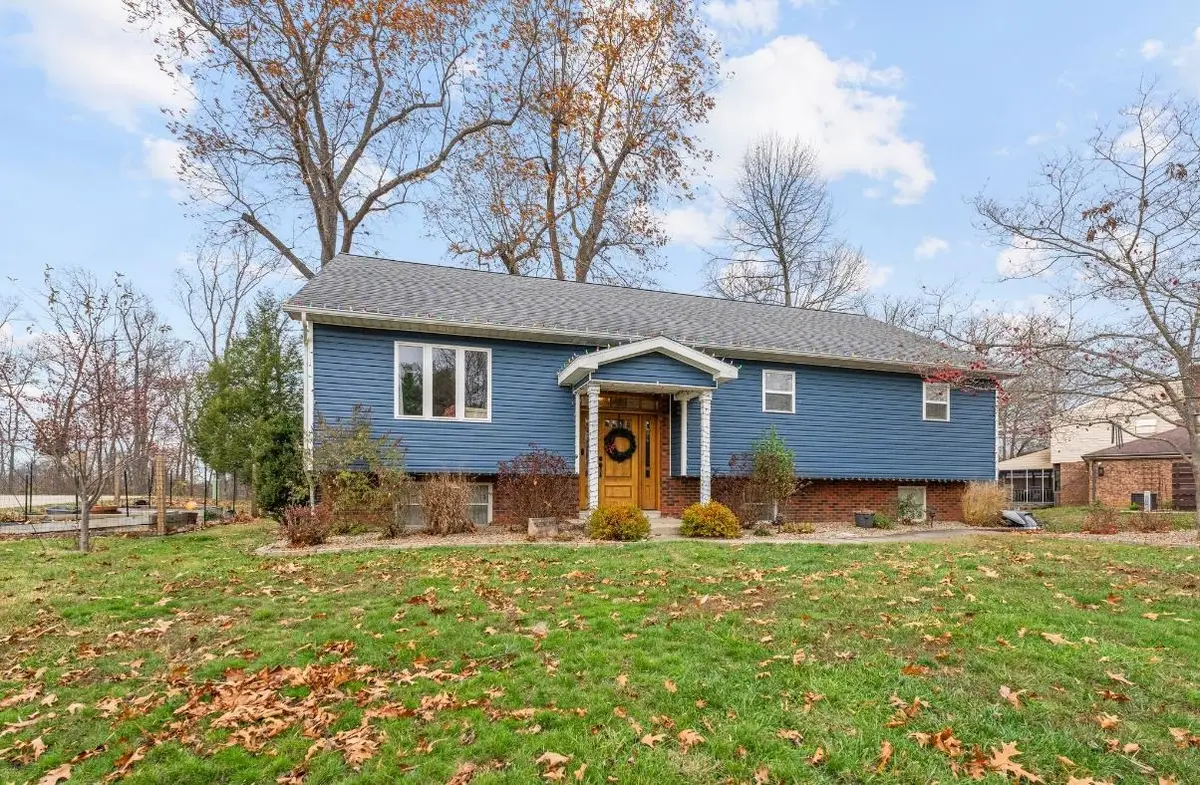 300 Sunset Drive, Ashland, KY 41101 - #1