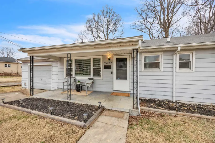 2427 Chinn Street, Ashland, KY 41101 - #3