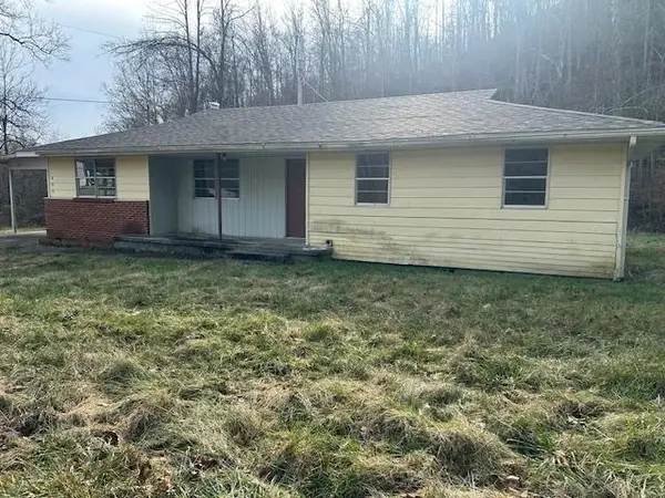 800 Huffs Run Rd, grayson, KY 41143