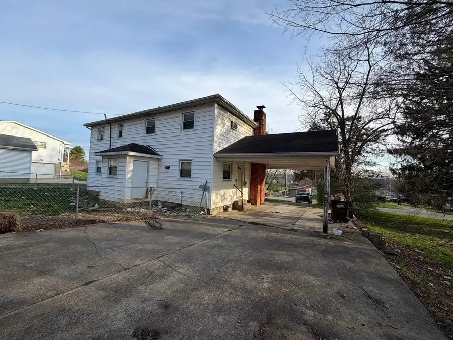 419 McKnight Street, Ashland, KY 41102 - #3