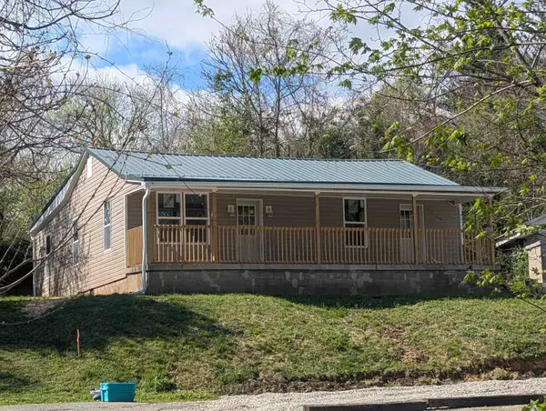 105 Compliment Street, coal grove, OH 45638