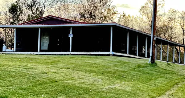 992 Mushroom Road, olive hill, KY 41164