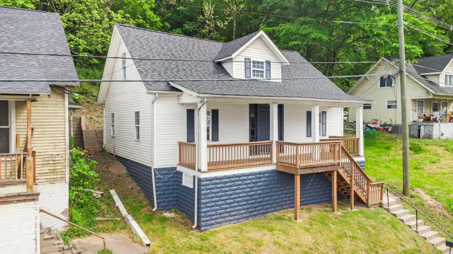 920 Prospect Ave, Ashland, KY 41101 - #3