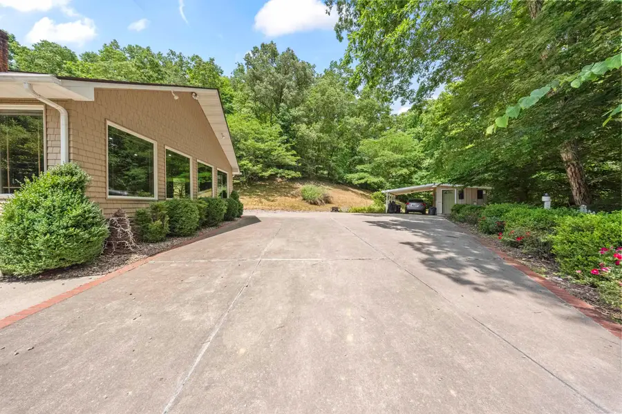 941 Tark Hill Rd., Grayson, KY 41143 - #2