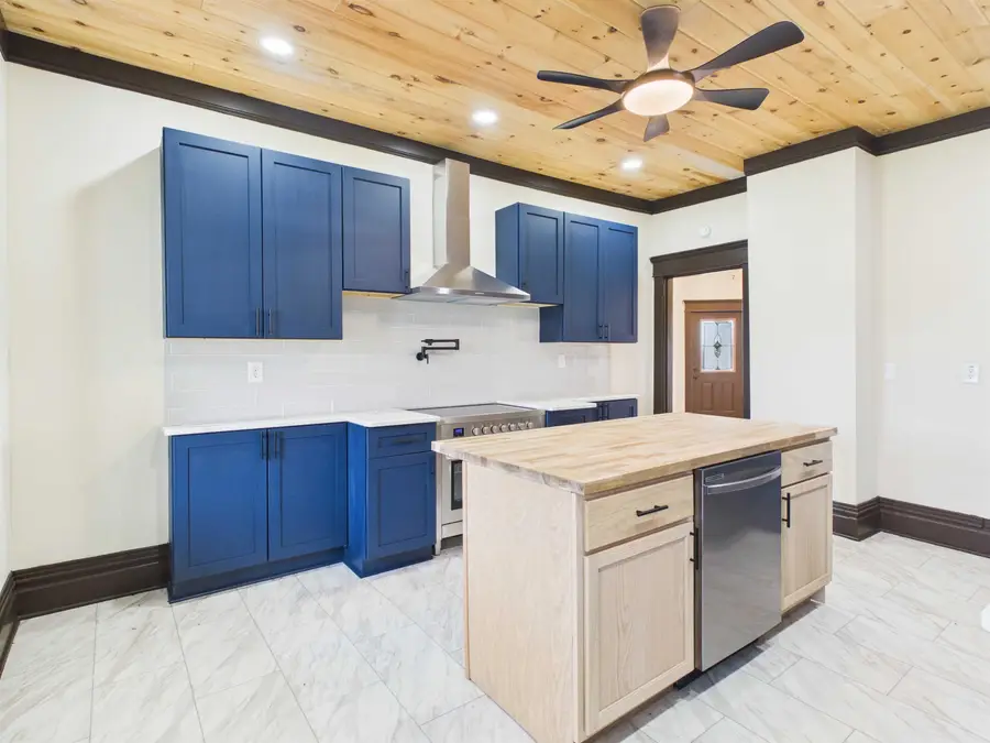 1722 Poplar St, Kenova, WV 25530 - #3