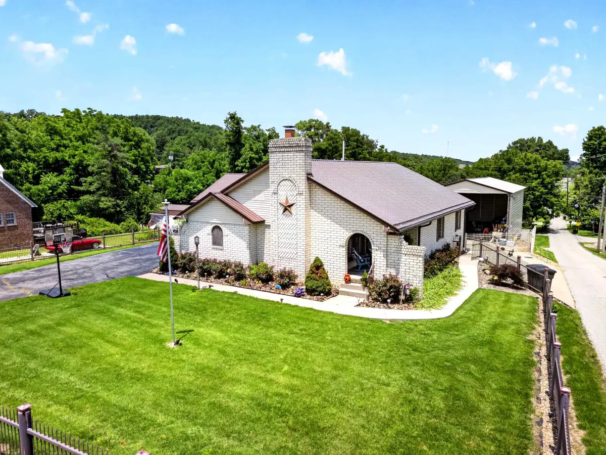 102 W 3rd Street, Grayson, KY 41143 - #1