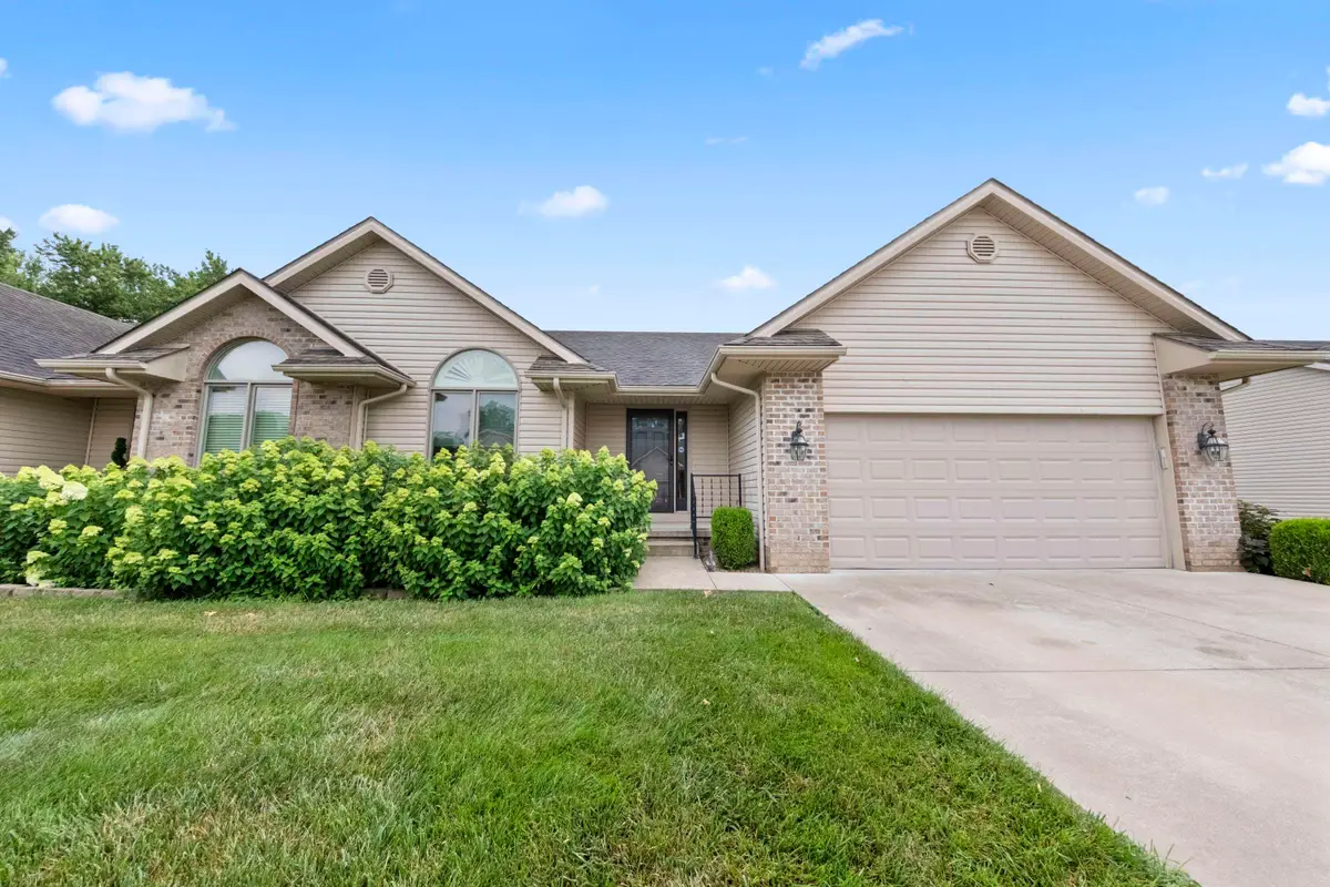 208 Condominium Drive, Grayson, KY 41143 - #1