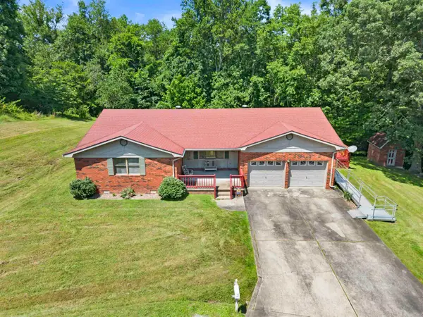 159 East Cretcher Street, grayson, KY 41143