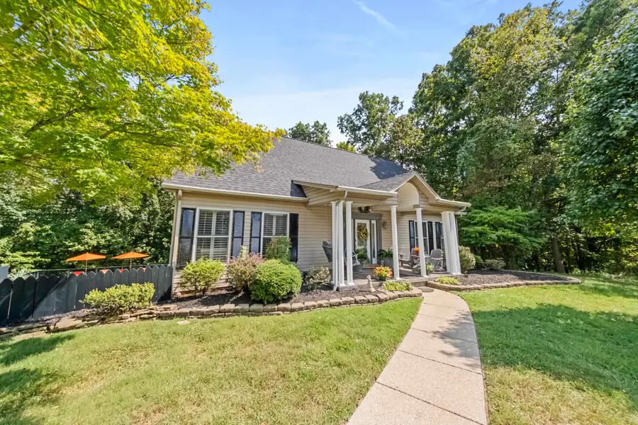6014 Dee CT, Ashland, KY 41102 - #2