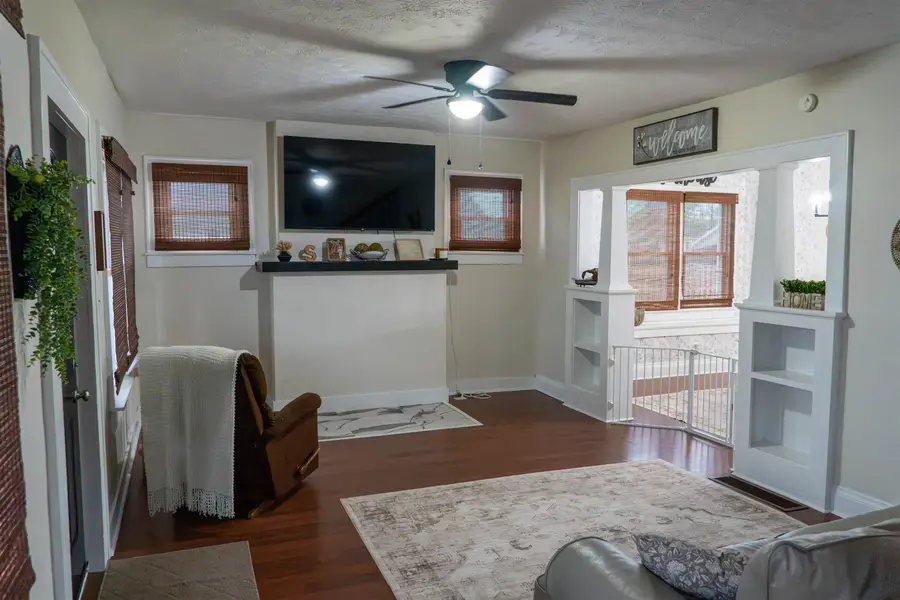 324 Fourth Avenue, Worthington, KY 41183 - #3