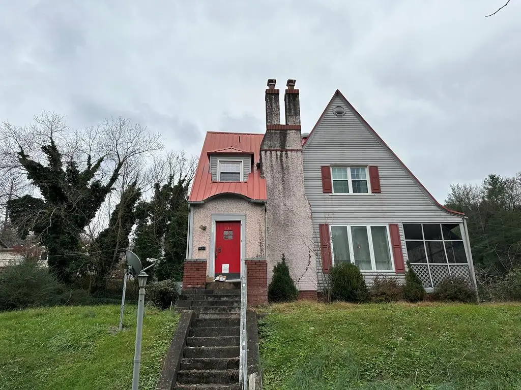 134 Garred, Pikeville, KY 41501 - #1