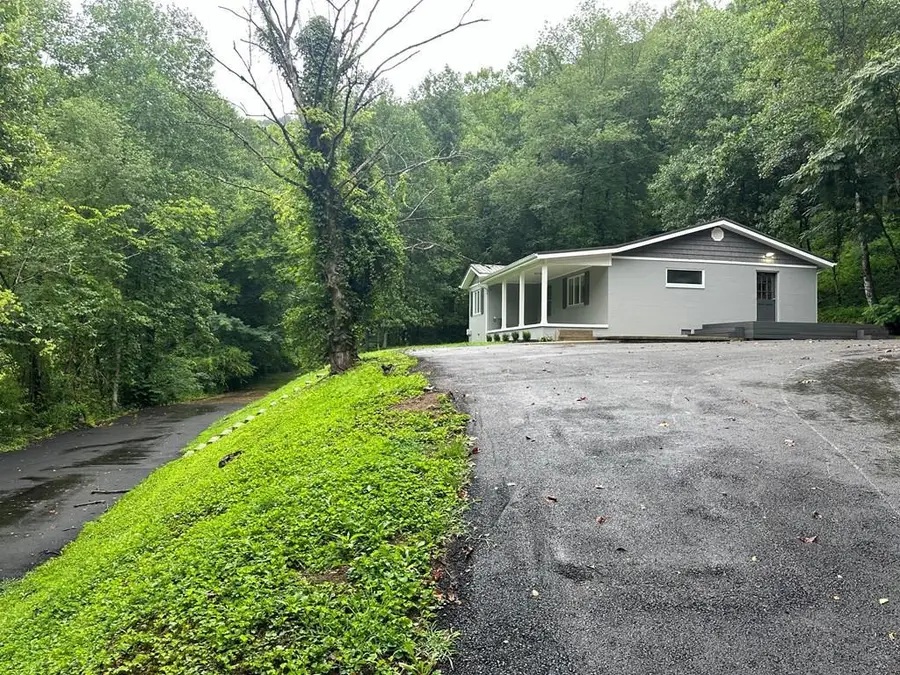 2500 Collins Hwy, Pikeville, KY 41501 - Image #2