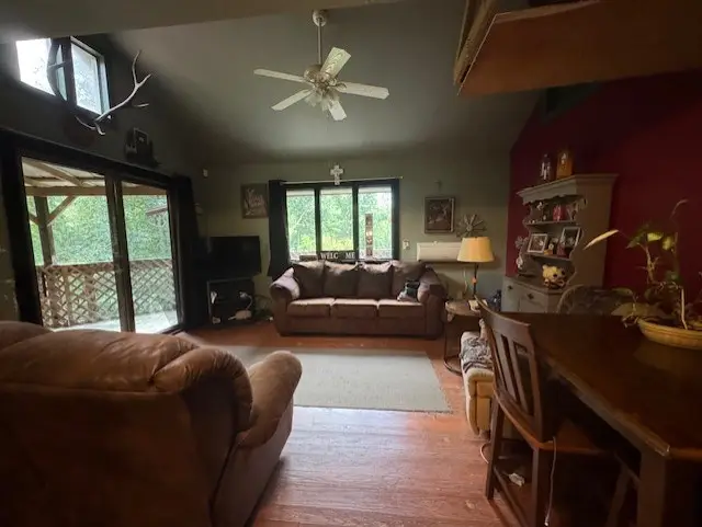 5638 E Rt. 40, Meally, KY 41234 - Image #2