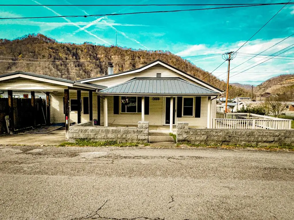 300 W Fifth St, Elkhorn City, KY 41522 - #1