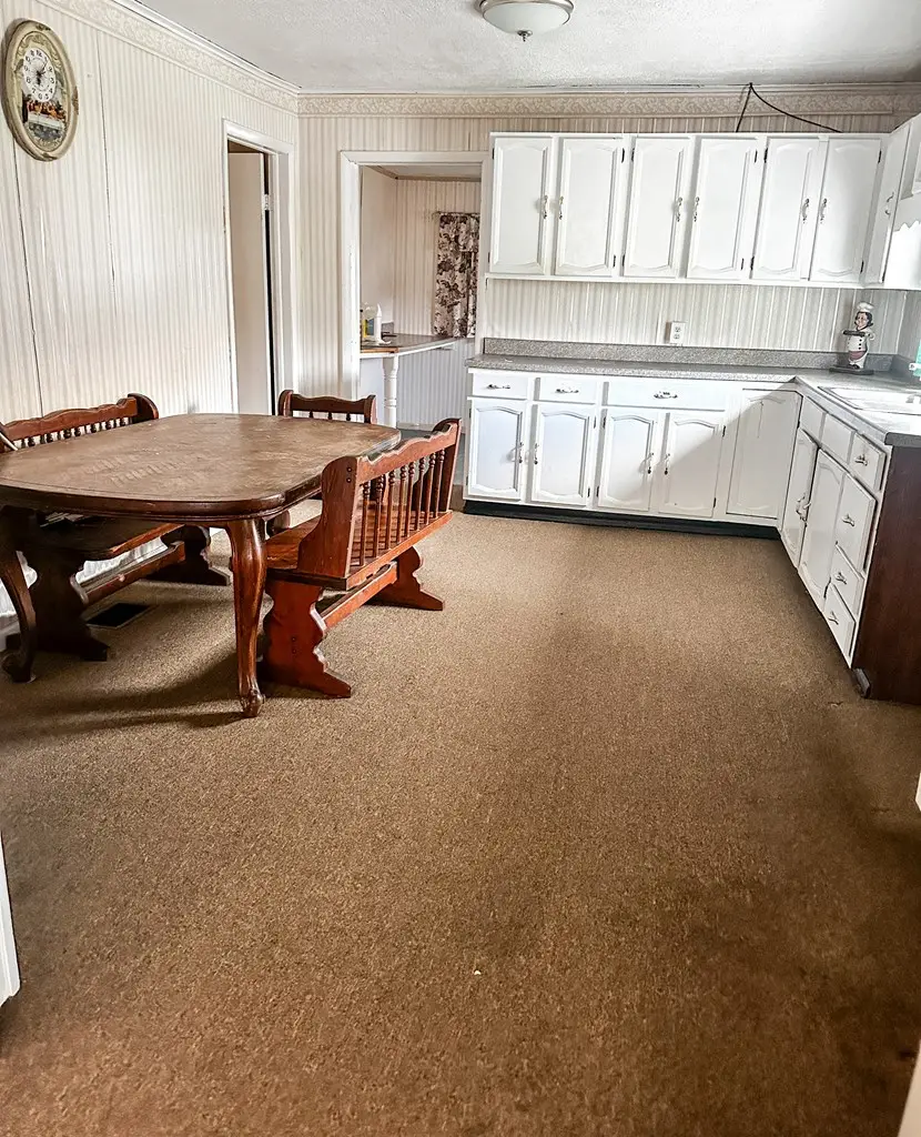 300 W Fifth St, Elkhorn City, KY 41522 - #3