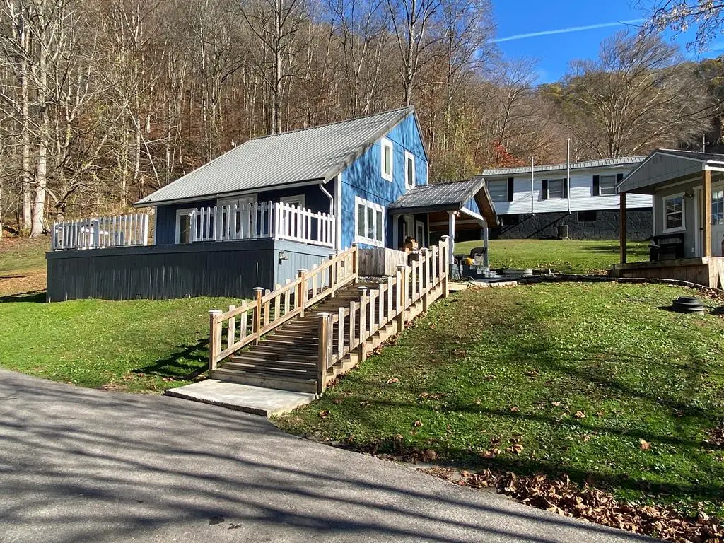 1214 Vinson Street, Williamson, WV 25661 - Image #1