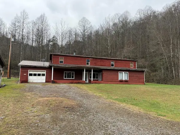 5768 State Hwy 1056, Ransom, KY 41558